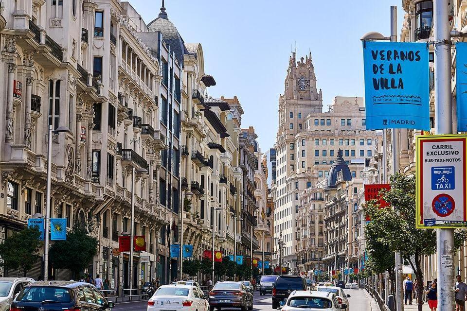 Lux Penthouse gran vía Hotel Madrid Exterior foto